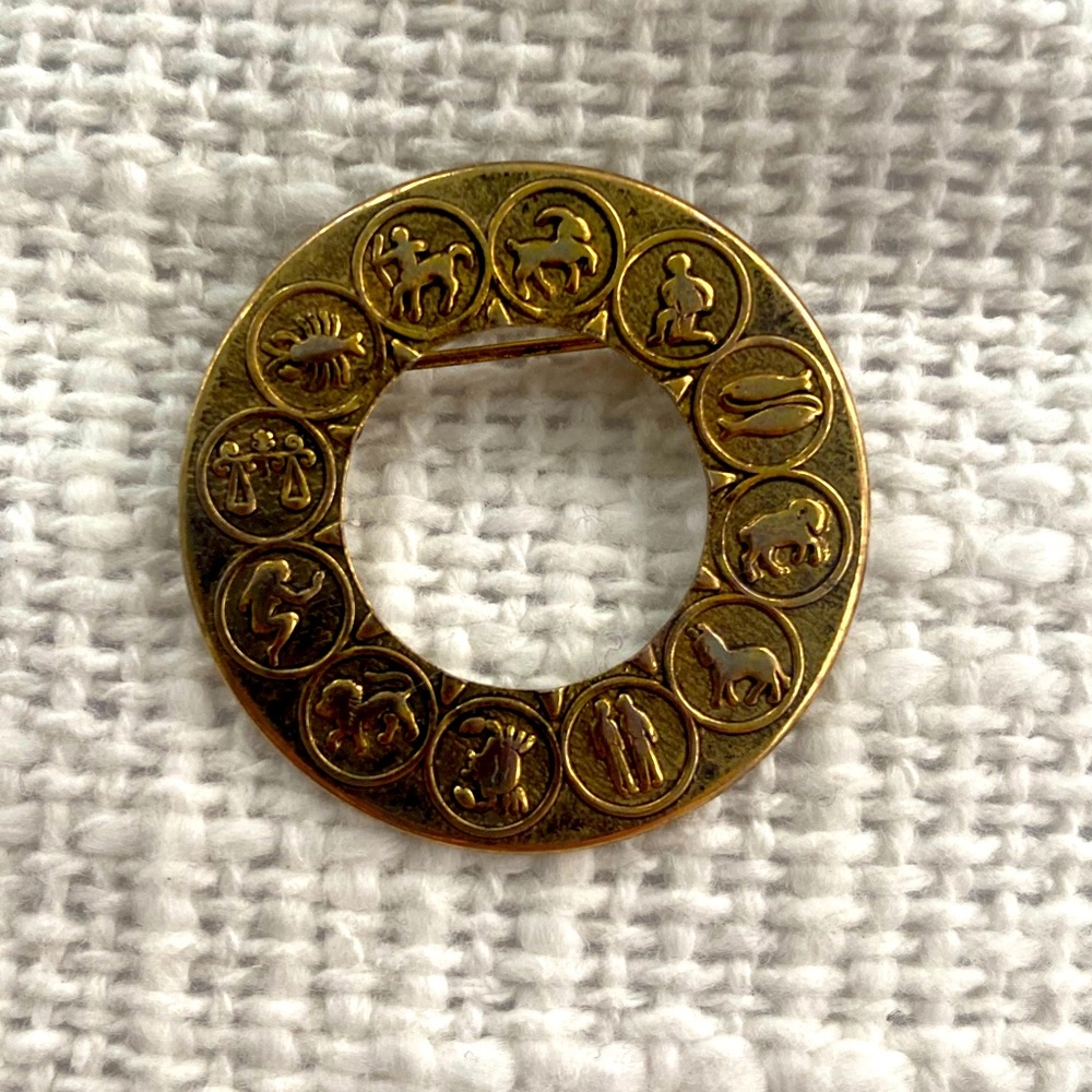 Vintage 70’s Zodiac Astrology Pin